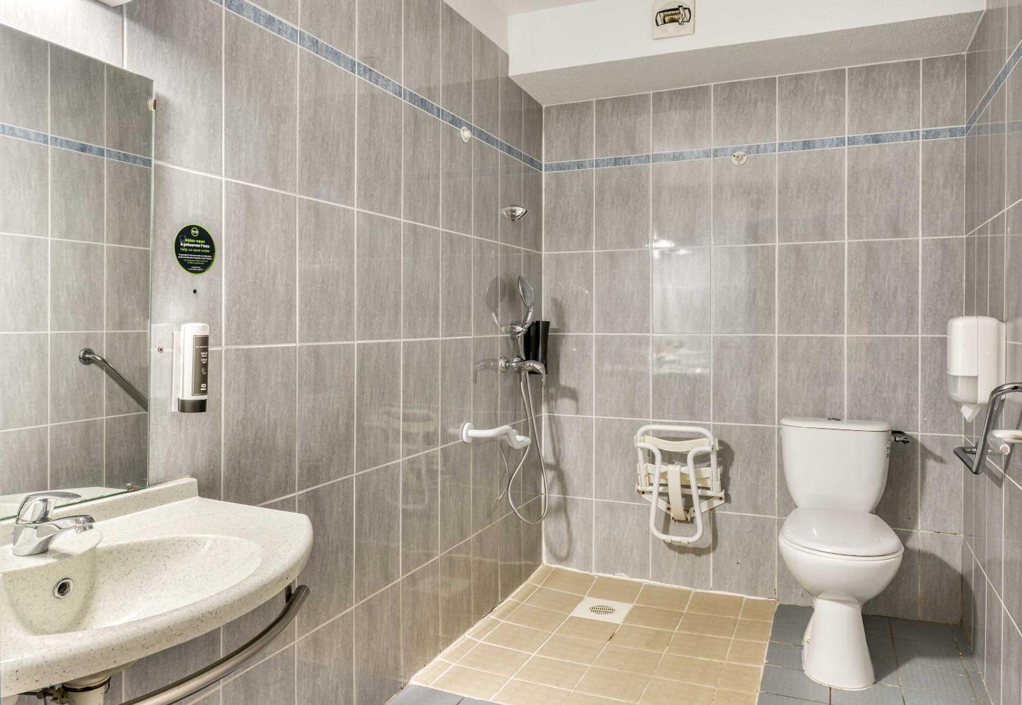 B&B Hotel Pezenas Hotel Pézenas